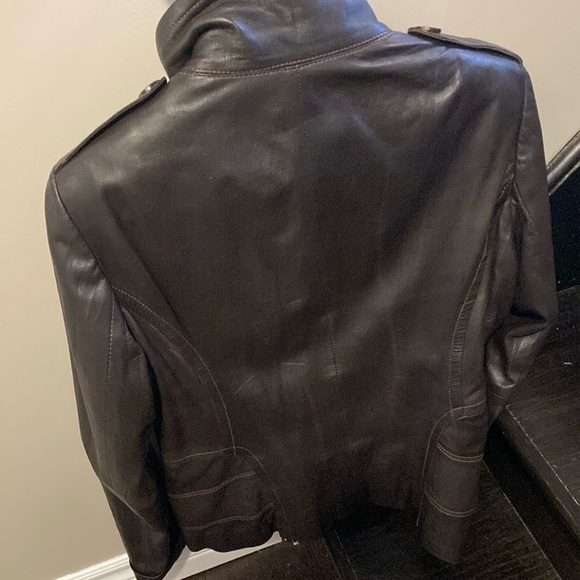Danier Leather jacket beautiful soft leather dark brown size medium - Picture 6 of 11